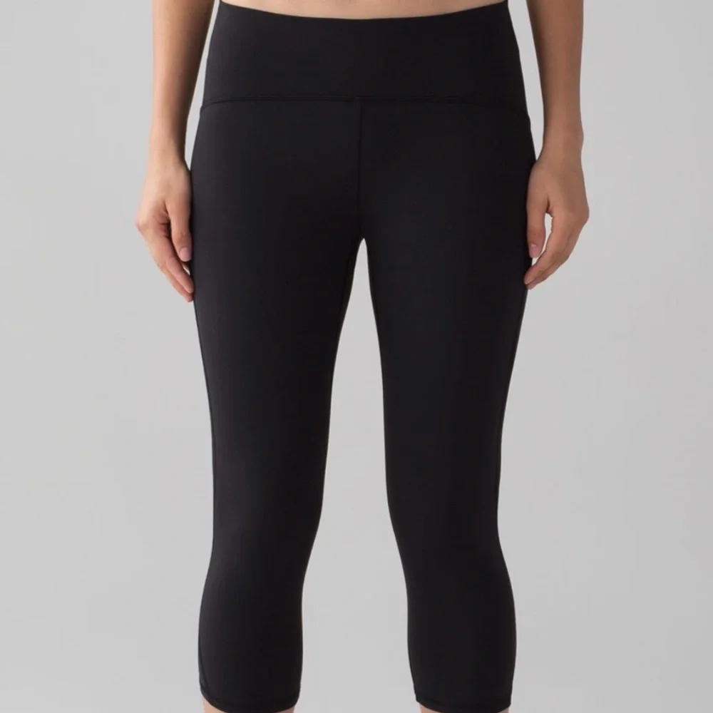 Lululemon Train Times Crop size 4 - Picture 3 of 7